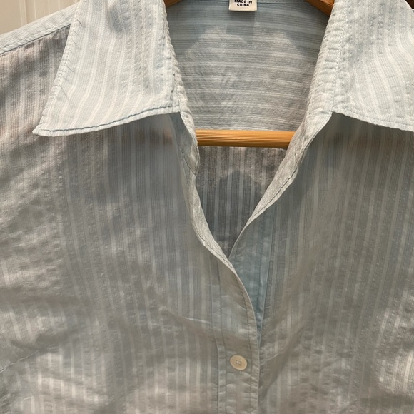Banana Republic S long sleeve light blue blouse - Picture 2 of 11